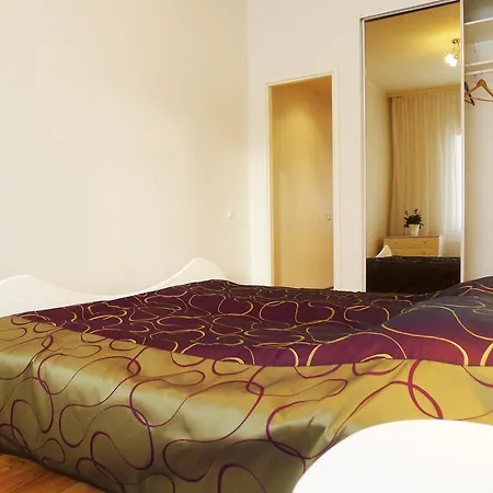 City Centre Gonsiori Apartment *